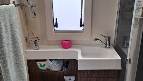 4p Benimar semi-integrated from 2018