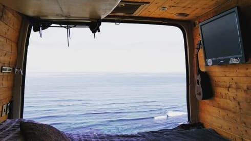 Squeak 🐰 – Compact surf camper!!