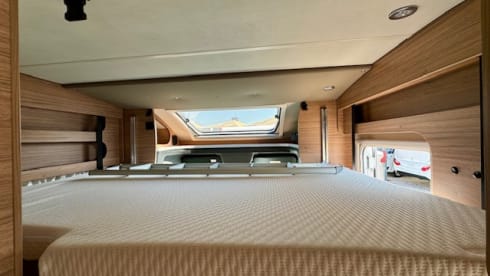 PEPPER TWIN – SEMI-INTEGRAL Weinsberg CaraCompact 640 MEG