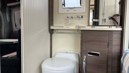 4p Queen bed, lifting bed 2019