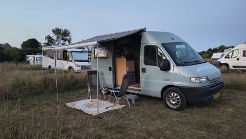Truus – 2p Pössl Peugeot 2001