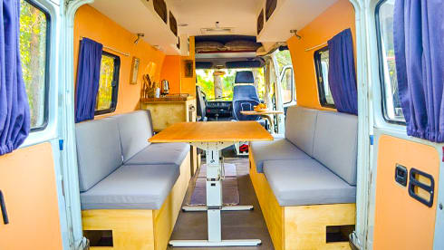 Roxanne – Mercedes Roxanne 207D