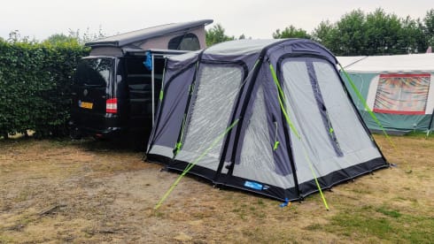 Black 2.5 TDI Multivan T5 Highline Camperbus