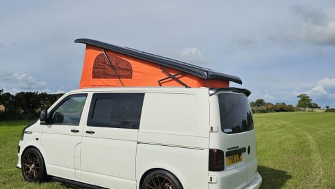 Stan – 4 berth Volkswagen campervan from 2008