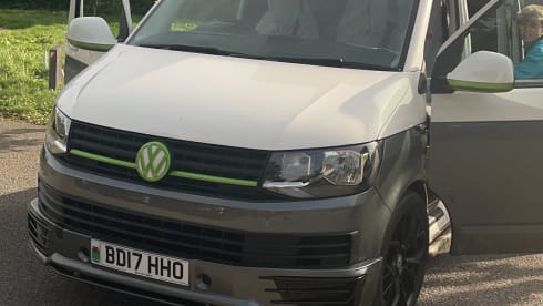 PERCY – Volkswagen Wohnmobil mit 4 Schlafplätzen aus dem Jahr 2017