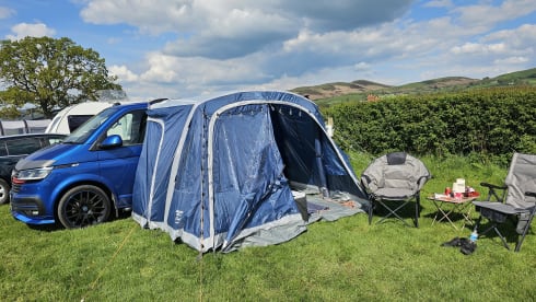 Peanut – 2 berth Volkswagen campervan from 2021