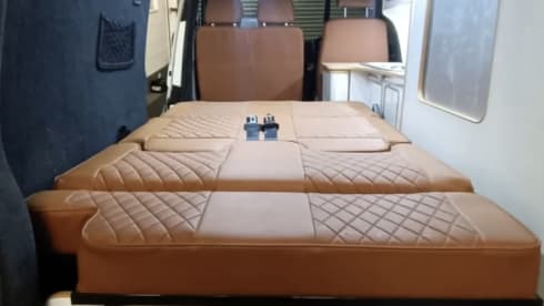 Rosey – 3 berth Volkswagen campervan from 2009
