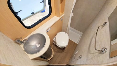 A-type – Beautiful camper (automatic); €300 discount from July 4th to July 18th