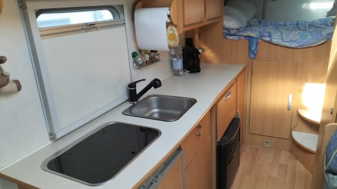 Rimor Katamarano 5 – Mansardato con ampio garage versatile per famiglie e sport