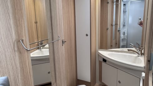 Very luxurious and spacious Adria Matrix family camper (max. 5 pers.).