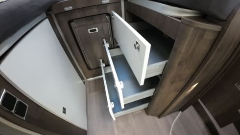 4p Mobilhome (built in 2023) - Automatic - fully equipped - Full option