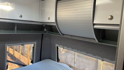 Premium bus camper, brand: La Strada -> length 6.40m