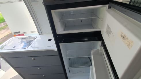 Adria twin 600 SPT from 2016 for 2-3 persons