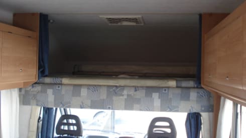 Mel – 5 berth Fiat Family Motorhome  6 seats with belts