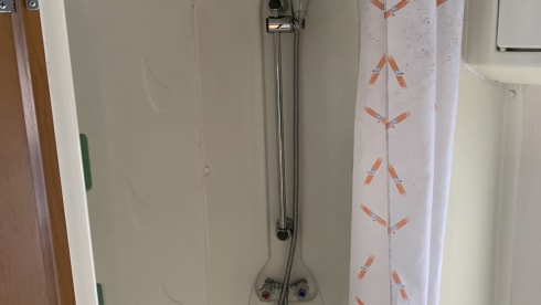 Martha – Fantastic 6 Berth Motorhome