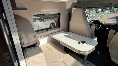 2p Fiat bus uit 2019