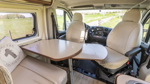 luxury bus camper automatic with French bed