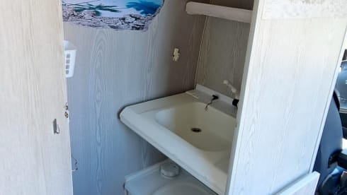 2p Peugeot bus with toilet