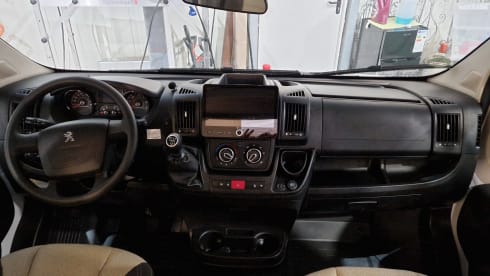 Yoshi – Benimar S 340 ES