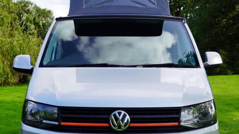 Miles – Miles, der luxuriöse Volkswagen Pop-Top-Wohnmobil mit 4 Schlafplätzen