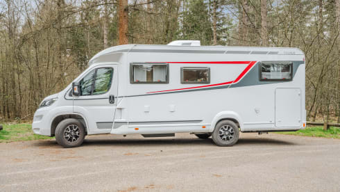 Spacious and luxurious 2-person semi-integrated from 2023