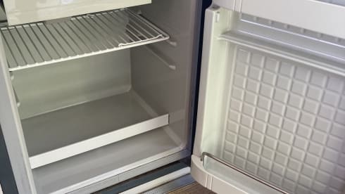 Jackie – 4p Volkswagen campervan from 1983