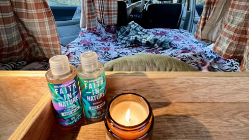 Sitka – super cosy  - automatic campervan. price  includes insurance !