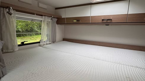 6 Berth Fiat Alcove 2020