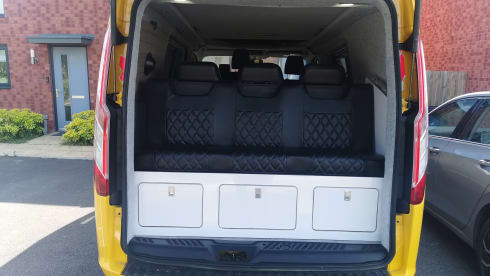 Vanny – Ford Transit Custom Camper