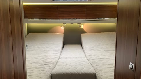 Ultimate Luxury and Comfort (Automatic + Towbar)