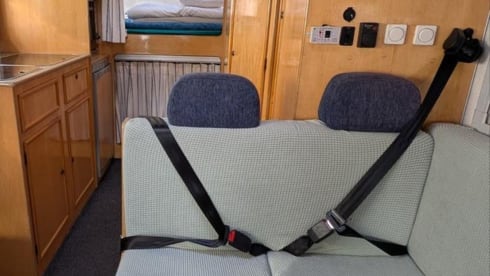 Freddy-van  – Comfortabel and spacious Iveco overcab motorhome for rent