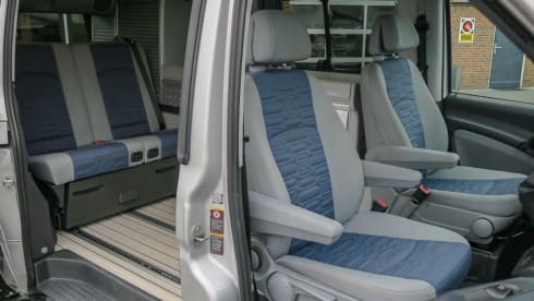 4p Mercedes-Benz 3l V6 campervan from 2014