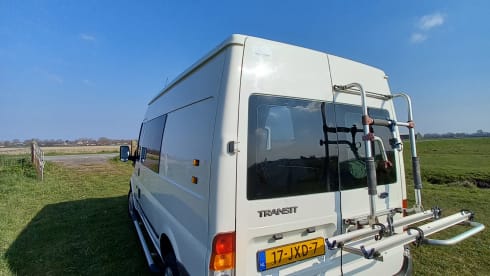 2p Ford camper van