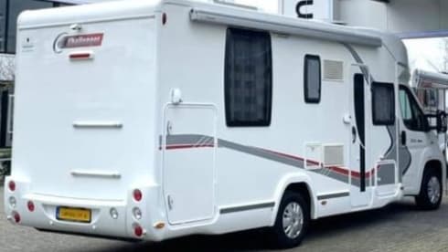 5p Challenger semi-integrated uit 2015