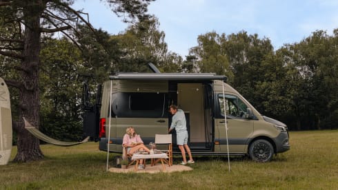 Comfort Double Camper – NEW 3p custom built Mercedes campervan from 2024