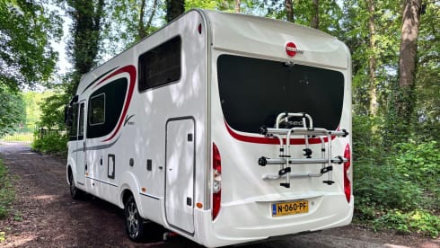 4-person Bürstner Viseo i690G integrated motorhome from 2014