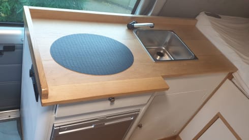 Vanny – 2p Ford campervan uit 2013