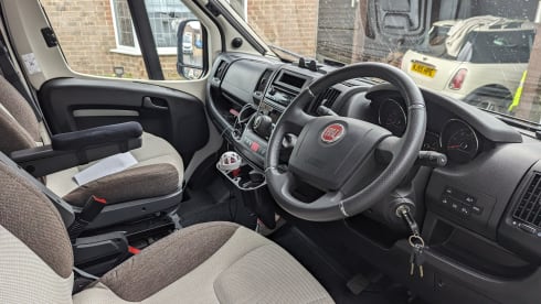 4 Schlafplätze Dethleffs Teilintegrierter ab 2020