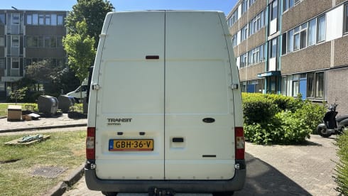 2p Ford bus from 2012