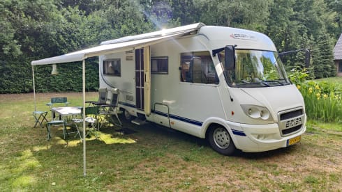 Pino – B Driving license Hymer Automatic 6p - On holiday with Pino 