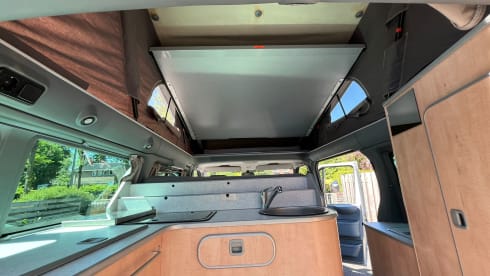 Achterkamp – Ford Nugget Camper