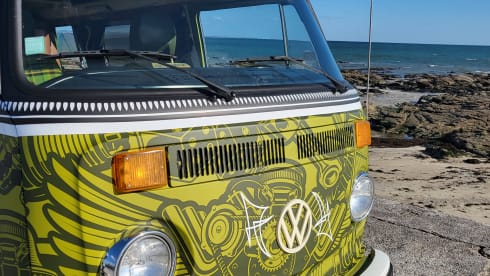 ELVIS  – Vintage Trip, westfalia combi