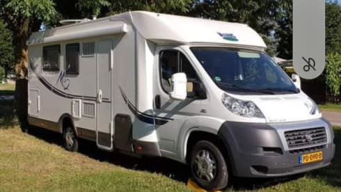 Ons prachtige huisje op wielen – 2-4 person McLouis semi-integrated camper