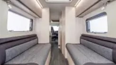 Iona (Automatic) – Auto-Trail Expedition from 2024 (Automatic)
