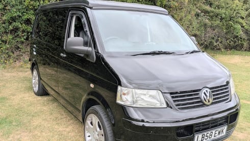 Bob – Camper Volkswagen a 4 posti letto del 2009