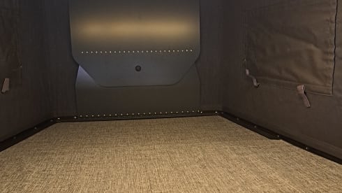 Algarve Explorer  – 2p Off-grid 4x4 Pickup with Camper unit 2023