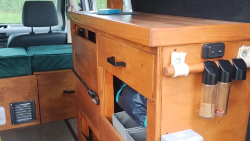 Mia – 2p Ford campervan from 2008