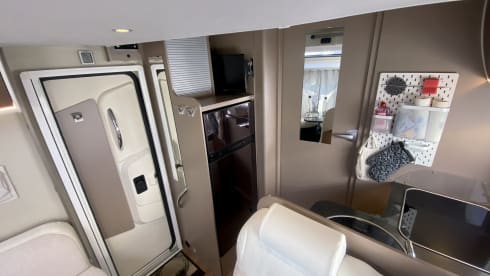 Flip – Etrusco T7400QB - elegant and well equipped