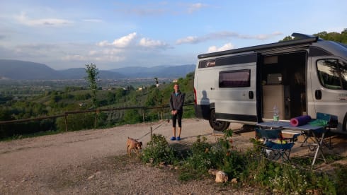 Nala – Travel and explore by VAN