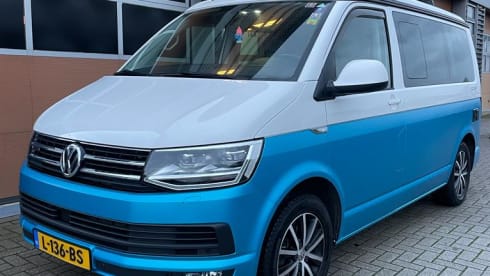 4p Volkswagen bus uit 2019